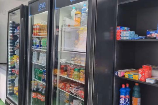 Área externa de apartamento para alugar com 2 quartos, 48m² em Santa Cruz, Rio de Janeiro