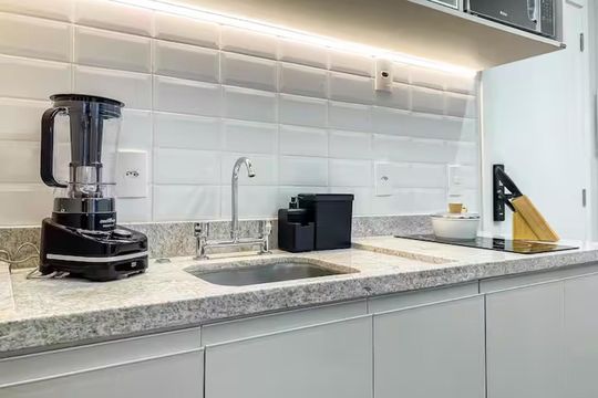 Cozinha de apartamento à venda com 1 quarto, 28m² em Jardim Paulista, São Paulo