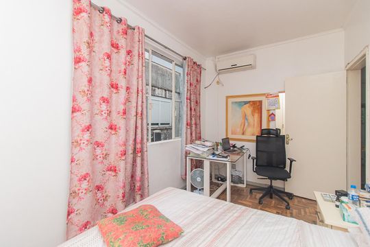 Quarto 2 de apartamento à venda com 2 quartos, 49m² em Menino Deus, Porto Alegre