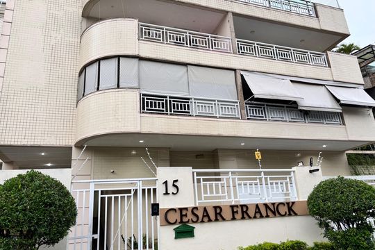Fachada de apartamento à venda com 3 quartos, 194m² em Recreio dos Bandeirantes, Rio de Janeiro