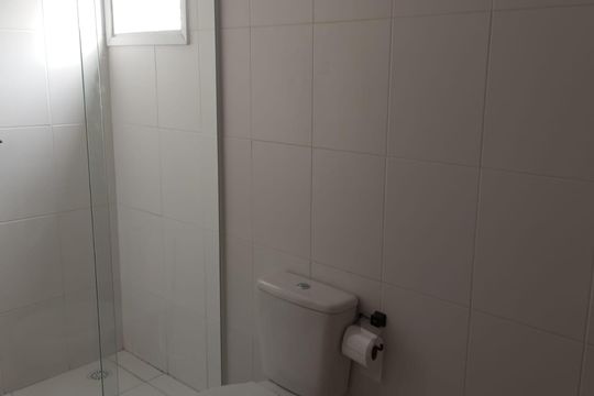 Banheiro de apartamento para alugar com 2 quartos, 60m² em Vila Nossa Senhora das Vitorias, Mauá
