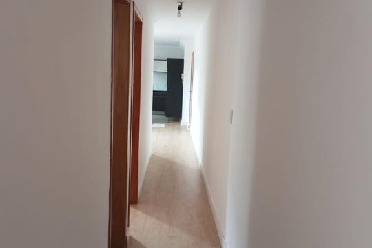 Corredor de apartamento para alugar com 2 quartos, 60m² em Vila Nossa Senhora das Vitorias, Mauá