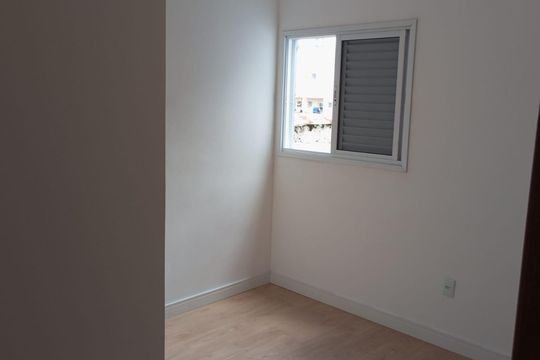 Quarto de apartamento para alugar com 2 quartos, 60m² em Vila Nossa Senhora das Vitorias, Mauá