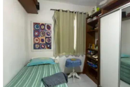 Quarto de casa de condomínio para alugar com 4 quartos, 140m² em Itapuã, Salvador