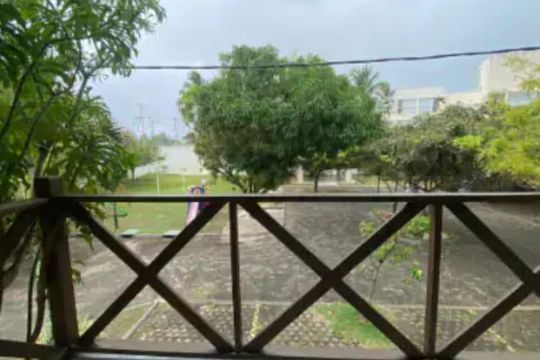 Varanda de casa de condomínio para alugar com 4 quartos, 140m² em Itapuã, Salvador