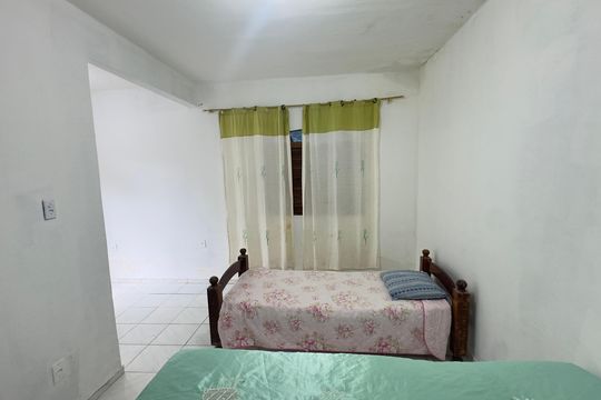 Suíte de casa para alugar com 2 quartos, 529m² em Ponta Negra, Maricá