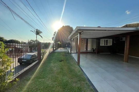 Casa à venda com 2 quartos, 140m² em Campestre, São Leopoldo