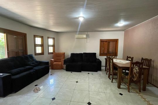 Casa à venda com 3 quartos, 135m² em Campestre, São Leopoldo
