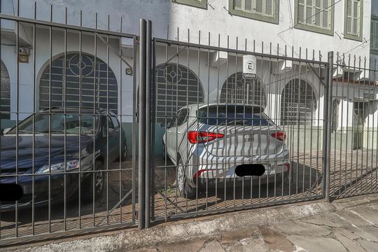Garagem de apartamento à venda com 2 quartos, 72m² em Floresta, Porto Alegre