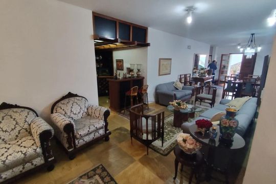 Sala de casa para alugar com 4 quartos, 277m² em Lídice, Uberlândia