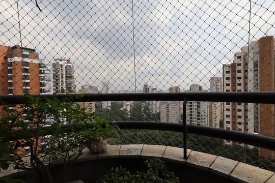 Varanda da suíte de apartamento para alugar com 3 quartos, 168m² em Vila Suzana, São Paulo