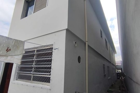 Área externa de casa para alugar com 4 quartos, 175m² em Parque Maria Domitila, São Paulo