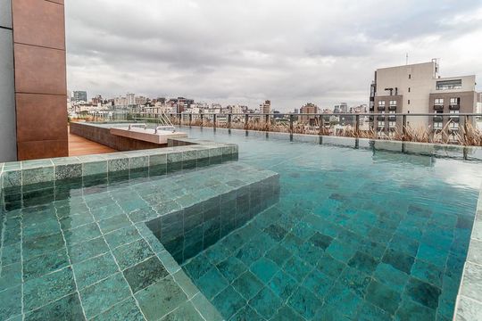 Área comum - Piscina de apartamento para alugar com 1 quarto, 30m² em Auxiliadora, Porto Alegre
