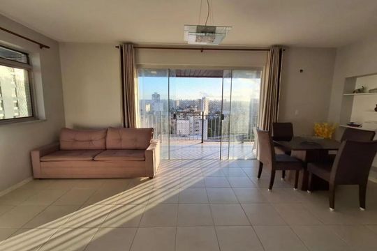 Sala de apartamento para alugar com 2 quartos, 231m² em Graça, Salvador