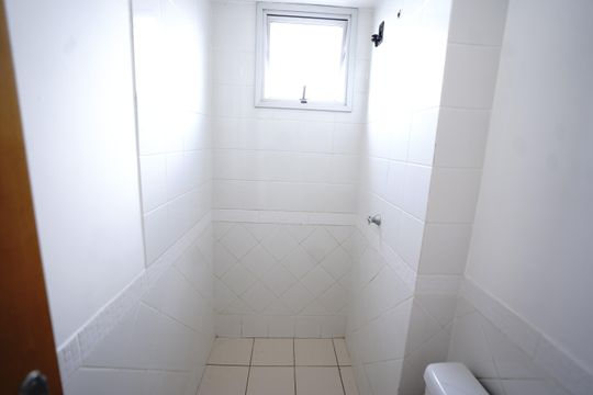 Banheiro Social de apartamento para alugar com 2 quartos, 67m² em Moinho dos Ventos, Goiânia