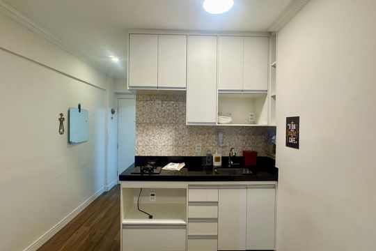 Cozinha de kitnet/studio à venda com 1 quarto, 24m² em Centro, Guarulhos