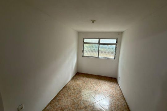 Sala de apartamento para alugar com 2 quartos, 70m² em Campo Grande, Rio de Janeiro