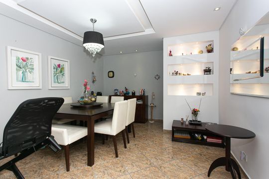 Sala de casa para alugar com 4 quartos, 380m² em Jardim Triana, São Paulo