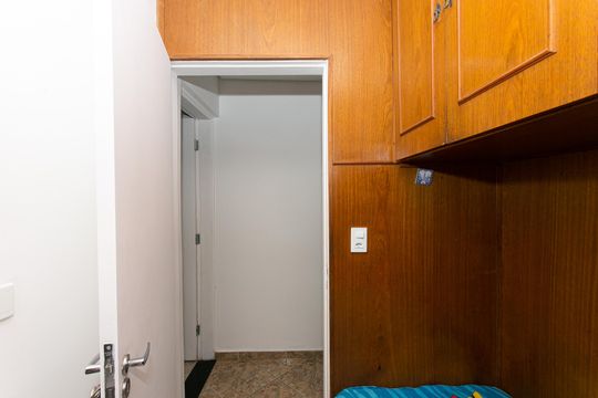 Quarto 2 de casa para alugar com 4 quartos, 380m² em Jardim Triana, São Paulo