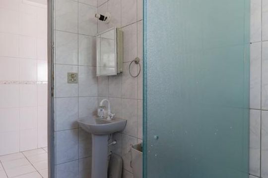 Banheiro de casa à venda com 2 quartos, 200m² em Vila Amélia, São Paulo