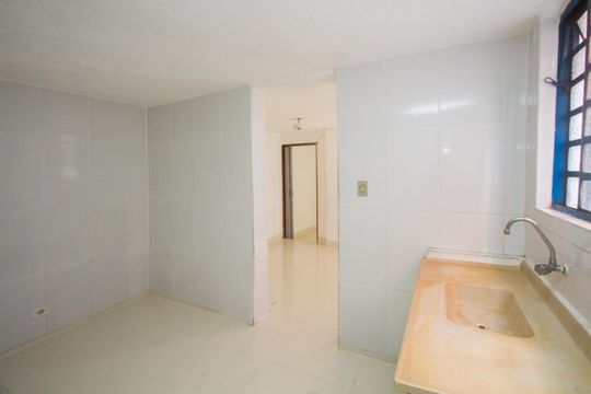 Casa para alugar com 1 quarto, 250m² em Jardim Monte Azul, São Paulo