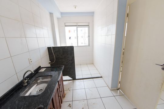 Cozinha de apartamento para alugar com 2 quartos, 50m² em Piracangaguá, Taubaté