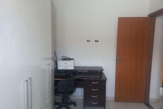 Quarto 2 de casa à venda com 2 quartos, 82m² em Etelvina Carneiro, Belo Horizonte