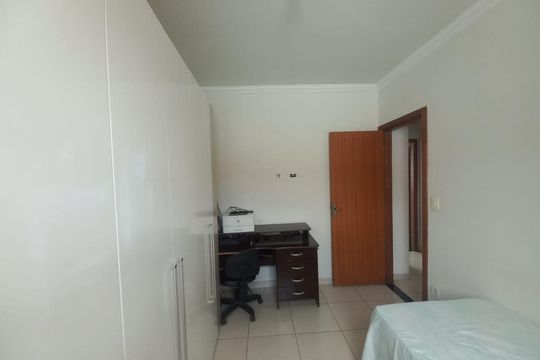 Quarto 2 de casa à venda com 2 quartos, 82m² em Etelvina Carneiro, Belo Horizonte