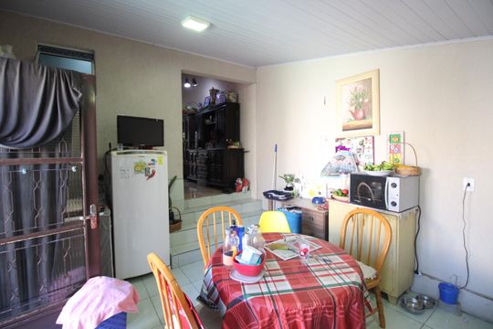 Cozinha de casa à venda com 2 quartos, 132m² em Jardim Carvalho, Porto Alegre