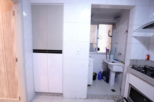 Apartamento para alugar com 3 quartos, 95m² em Setor Bueno, Goiânia