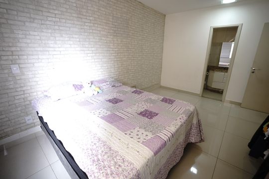 Apartamento para alugar com 3 quartos, 95m² em Setor Bueno, Goiânia