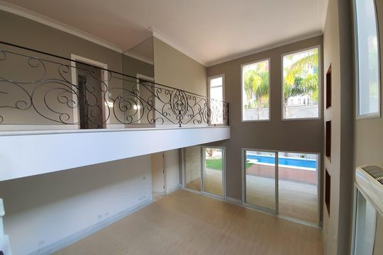 Sala de casa à venda com 4 quartos, 450m² em Alphaville Centro Industrial e Empresarial/Alphaville., Barueri