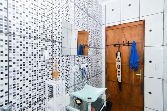 Banheiro Social de casa à venda com 2 quartos, 480m² em Vila Rio de Janeiro, Guarulhos