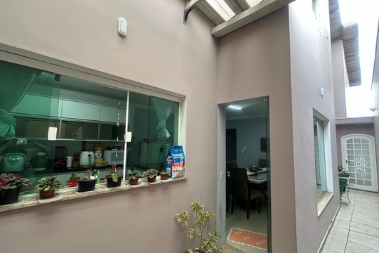 Casa à venda com 3 quartos, 190m² em Vila Pires, Santo André