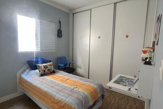Quarto de casa à venda com 3 quartos, 190m² em Vila Pires, Santo André