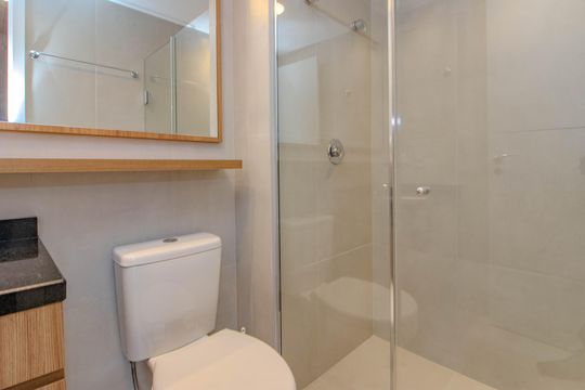 Banheiro Social de apartamento para alugar com 2 quartos, 75m² em Auxiliadora, Porto Alegre