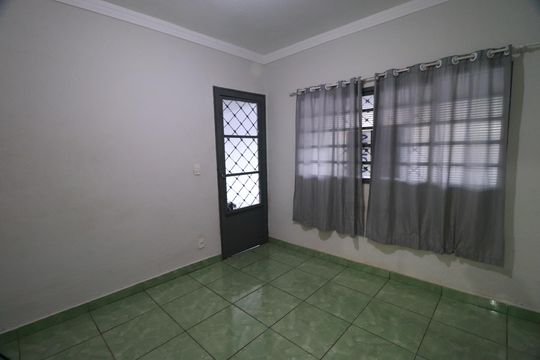 Casa para alugar com 2 quartos, 200m² em Vila Virginia, Ribeirão Preto