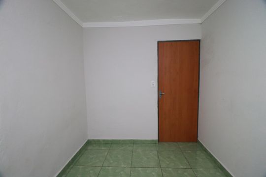 Quarto 2  de casa para alugar com 2 quartos, 200m² em Vila Virginia, Ribeirão Preto