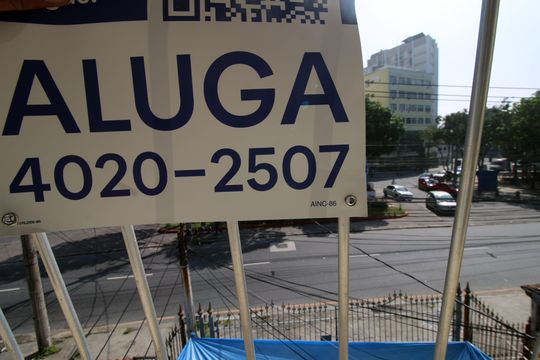 Código de apartamento para alugar com 2 quartos, 70m² em Penha, Rio de Janeiro