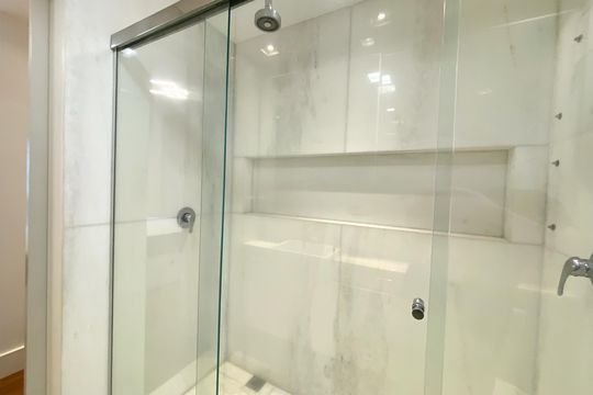 Banheiro da Suíte 1 de apartamento à venda com 4 quartos, 303m² em Vila da Serra, Nova Lima