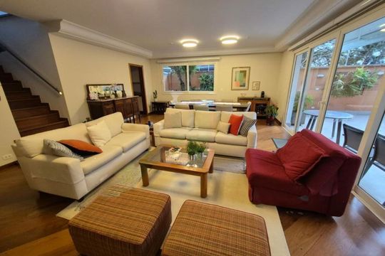 Casa à venda com 4 quartos, 248m² em Brooklin, São Paulo