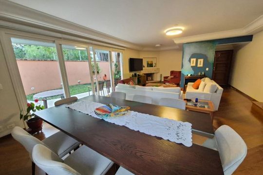 Casa à venda com 4 quartos, 248m² em Brooklin, São Paulo