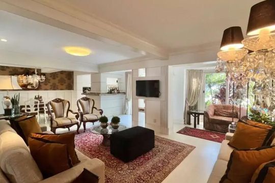 Casa à venda com 3 quartos, 307m² em Menino Deus, Porto Alegre
