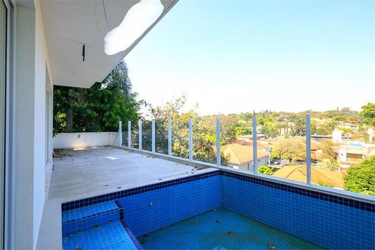 Casa à venda com 4 quartos, 328m² em Jardim Petropolis, São Paulo