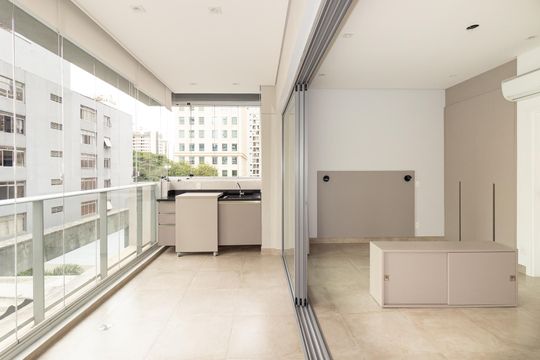 Sacada de kitnet/studio para alugar com 1 quarto, 45m² em Indianópolis, São Paulo