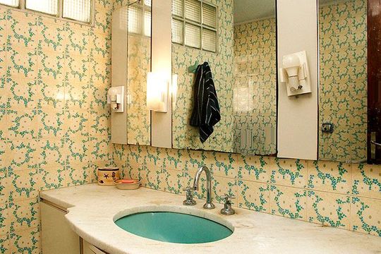Banheiro 1 de apartamento à venda com 3 quartos, 120m² em Centro Histórico, Porto Alegre