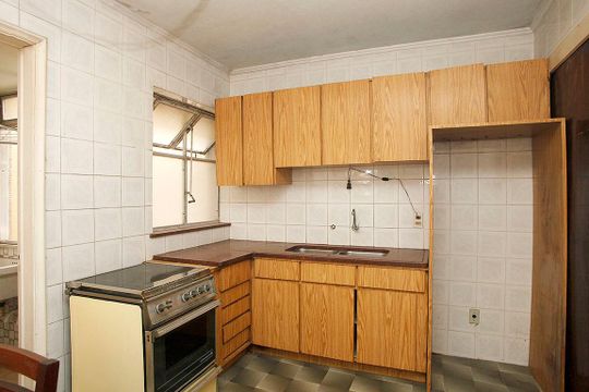 Cozinha + Áre ade Serviço + Despensa  de apartamento à venda com 3 quartos, 120m² em Centro Histórico, Porto Alegre
