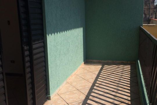 Varanda de casa à venda com 3 quartos, 240m² em Vila Yolanda, Osasco