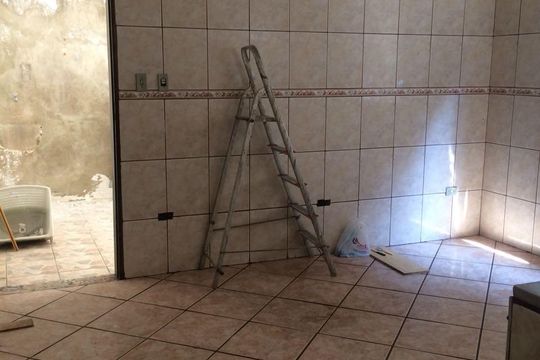 Cozinha de casa à venda com 3 quartos, 240m² em Vila Yolanda, Osasco