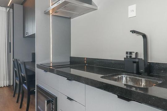Sala / Quarto / Cozinha de apartamento para alugar com 1 quarto, 28m² em Boa Vista, Porto Alegre